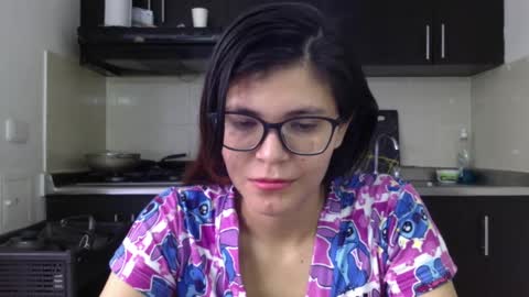 Snapshot of ktiana21 chatting on 12.29.24 kattaleya online show from 12.29.24