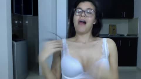 Snapshot of ktiana21 chatting on 01.24.25 kattaleya online show from 01.24.25