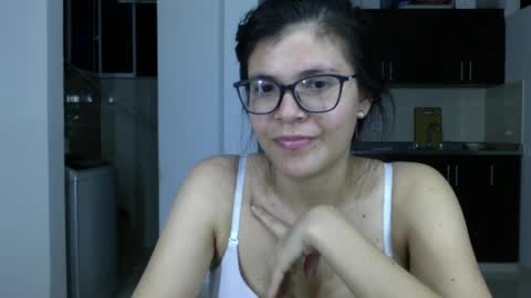Snapshot of ktiana21 chatting on 01.29.25 kattaleya online show from 01.29.25
