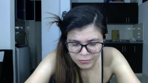 Snapshot of ktiana21 chatting on 02.04.25 kattaleya online show from 02.04.25