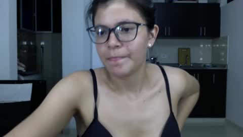 Snapshot of ktiana21 chatting on 02.07.25 kattaleya online show from 02.07.25