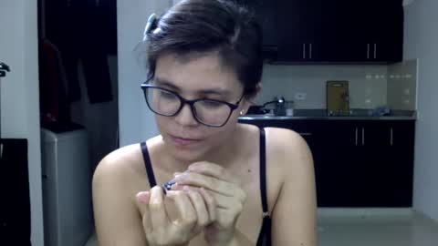 Snapshot of ktiana21 chatting on 02.11.25 kattaleya online show from 02.11.25