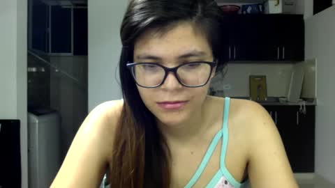 Snapshot of ktiana21 chatting on 02.19.25 kattaleya online show from 02.19.25