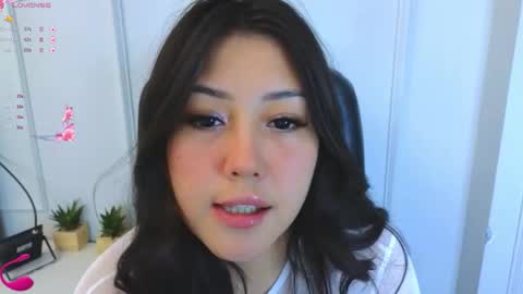 Snapshot of kuro_ren chatting on 09.19.25 Ren online show from 09.19.25