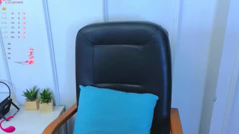 Snapshot of kuro_ren chatting on 10.14.25 Ren online show from 10.14.25