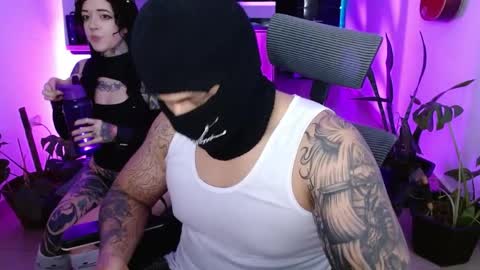 Snapshot of kuro_shir0 chatting on 04.13.26 kuro_shir0 online show from 04.13.26