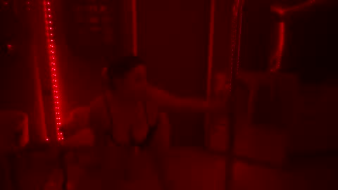 Snapshot of kushbabie420 chatting on 10.27.25 kushbabie420 online show from 10.27.25