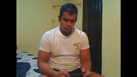 Snapshot of kushlozter chatting on 10.17.25 kushlozter online show from 10.17.25