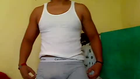 Snapshot of kushlozter chatting on 10.21.25 kushlozter online show from 10.21.25