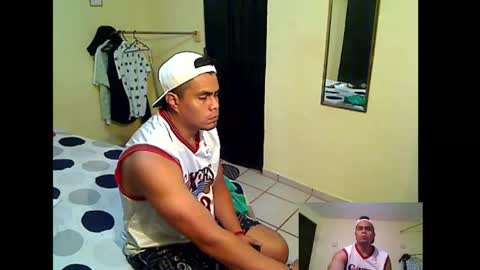 Snapshot of kushlozter chatting on 10.24.25 kushlozter online show from 10.24.25