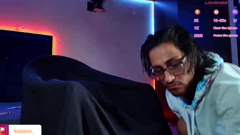 Snapshot of kuzzcoo chatting on 01.19.26 kuzzcoo online show from 01.19.26