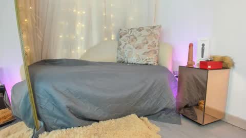 kyany  online show from 12.21.25