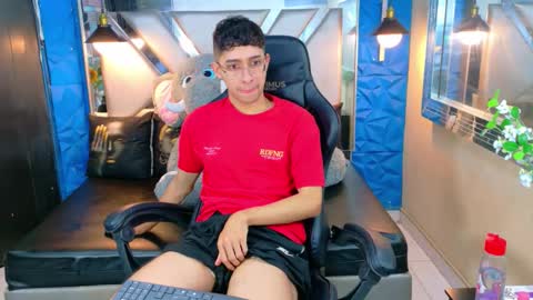 Snapshot of kygo_williams chatting on 09.19.25 Kygo online show from 09.19.25