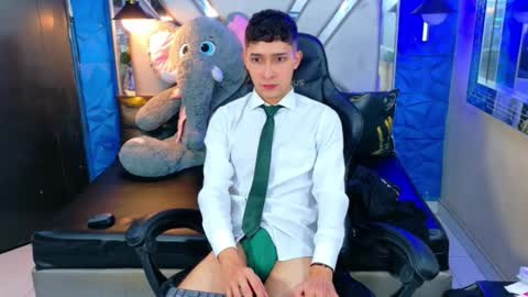 Snapshot of kygo_williams chatting on 10.05.25 Kygo online show from 10.05.25