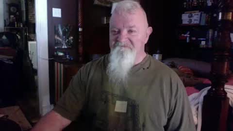 Snapshot of kyhgihntight chatting on 04.27.26 Nick Nude Celt KYHighNTight online show from 04.27.26