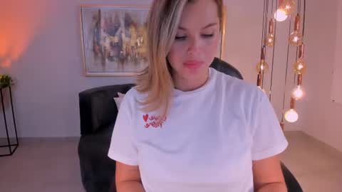 Snapshot of kylamorrison chatting on 07.14.26 I am Kyla online show from 07.14.26
