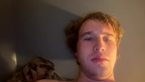 Snapshot of kylelovepussy69 chatting on 02.20.25 kylelovepussy69 online show from 02.20.25