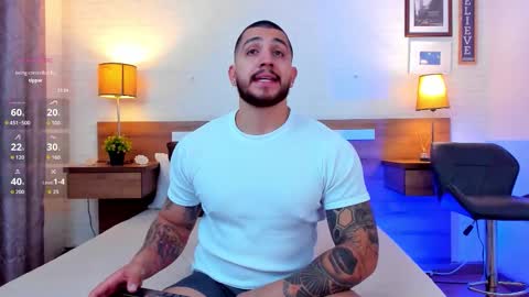 Snapshot of kylenorth_ chatting on 09.21.25 kylenorth_ online show from 09.21.25