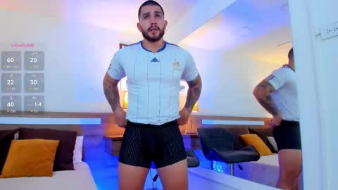 Snapshot of kylenorth_ chatting on 09.23.25 kylenorth_ online show from 09.23.25