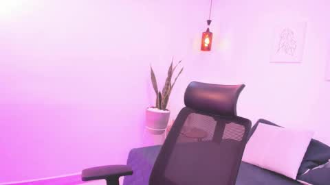 kyle online show from 10.14.25