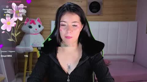 Snapshot of kylia_a chatting on 04.18.26 Kilya online show from 04.18.26