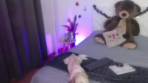 Sara online show from 10.16.25