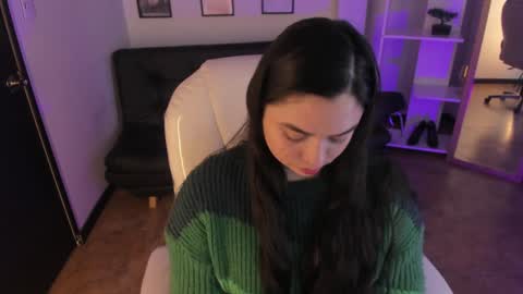 kylie online show from 12.30.24