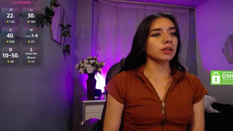 Snapshot of kylie_golden chatting on 09.30.25 Kylie Myers online show from 09.30.25