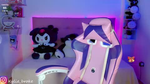 k ylie online show from 01.05.25