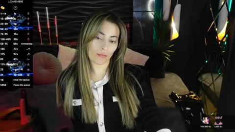 Snapshot of kylie_mellow chatting on 03.23.26 Kylie online show from 03.23.26