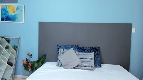 Kylie Reyes  online show from 11.04.25