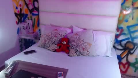 Snapshot of kyliebenson chatting on 01.08.25 Melissa online show from 01.08.25