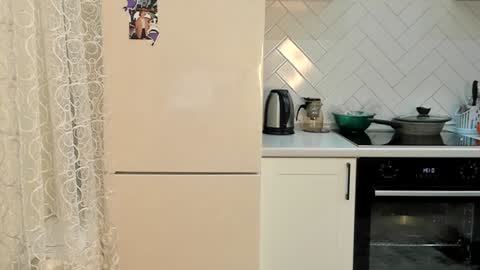 Snapshot of kylieblond chatting on 01.14.25 Din online show from 01.14.25