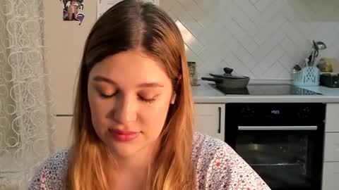 Snapshot of kylieblond chatting on 02.09.25 Din online show from 02.09.25