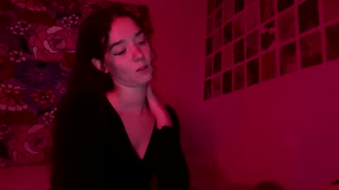 Snapshot of kylieexoxoxo2432 chatting on 01.13.25 Kylie online show from 01.13.25