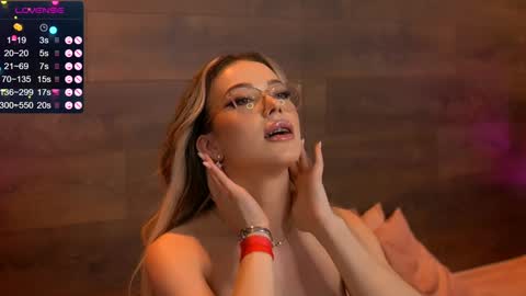 Snapshot of kyliejoyce chatting on 01.25.25 Kylie online show from 01.25.25