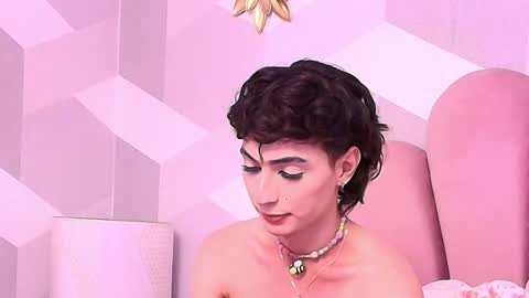 Kylie jl online show from 11.25.25