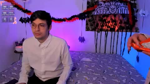 kylietimothee online show from 10.17.25