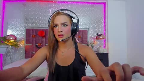 Kylie online show from 10.24.25