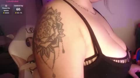 Snapshot of kylievoosx18 chatting on 06.09.26 kylievoosx online show from 06.09.26