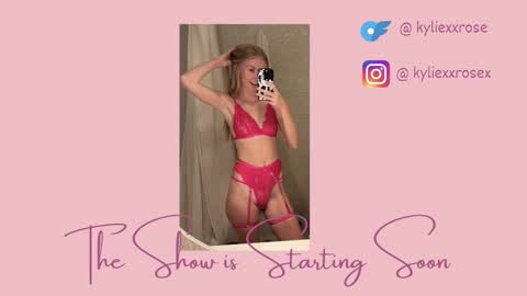 Snapshot of kyliexxrose chatting on 09.29.25 Kylie online show from 09.29.25