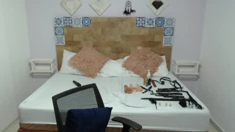 Kylie online show from 02.02.25