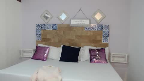 Kylie online show from 12.20.25