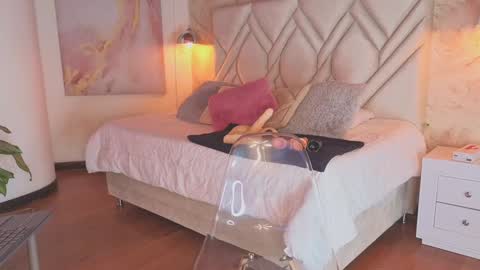 Snapshot of kylle_2050 chatting on 01.28.25 Kyle online show from 01.28.25