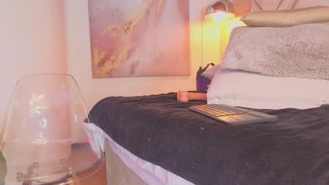 Snapshot of kylle_2050 chatting on 01.29.25 Kyle online show from 01.29.25