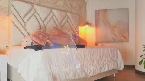 Snapshot of kylle_2050 chatting on 09.19.25 Kyle online show from 09.19.25