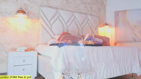 Snapshot of kylle_2050 chatting on 10.06.25 Kyle online show from 10.06.25