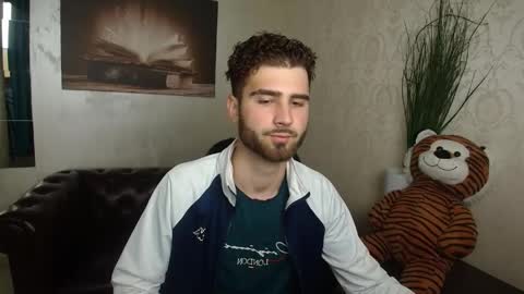 KyloEast online show from 05.11.26