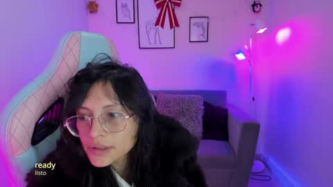 Snapshot of kyomi_chang chatting on 01.07.25 Kyomi online show from 01.07.25