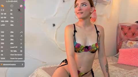 Snapshot of kyra_honey chatting on 10.23.25 kyra_honey online show from 10.23.25